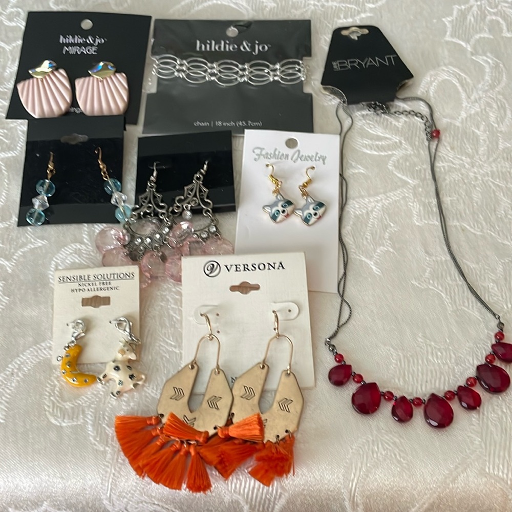 Eight New On Cards Jewelry Items Hildie & Jo Lane Bryant & Others